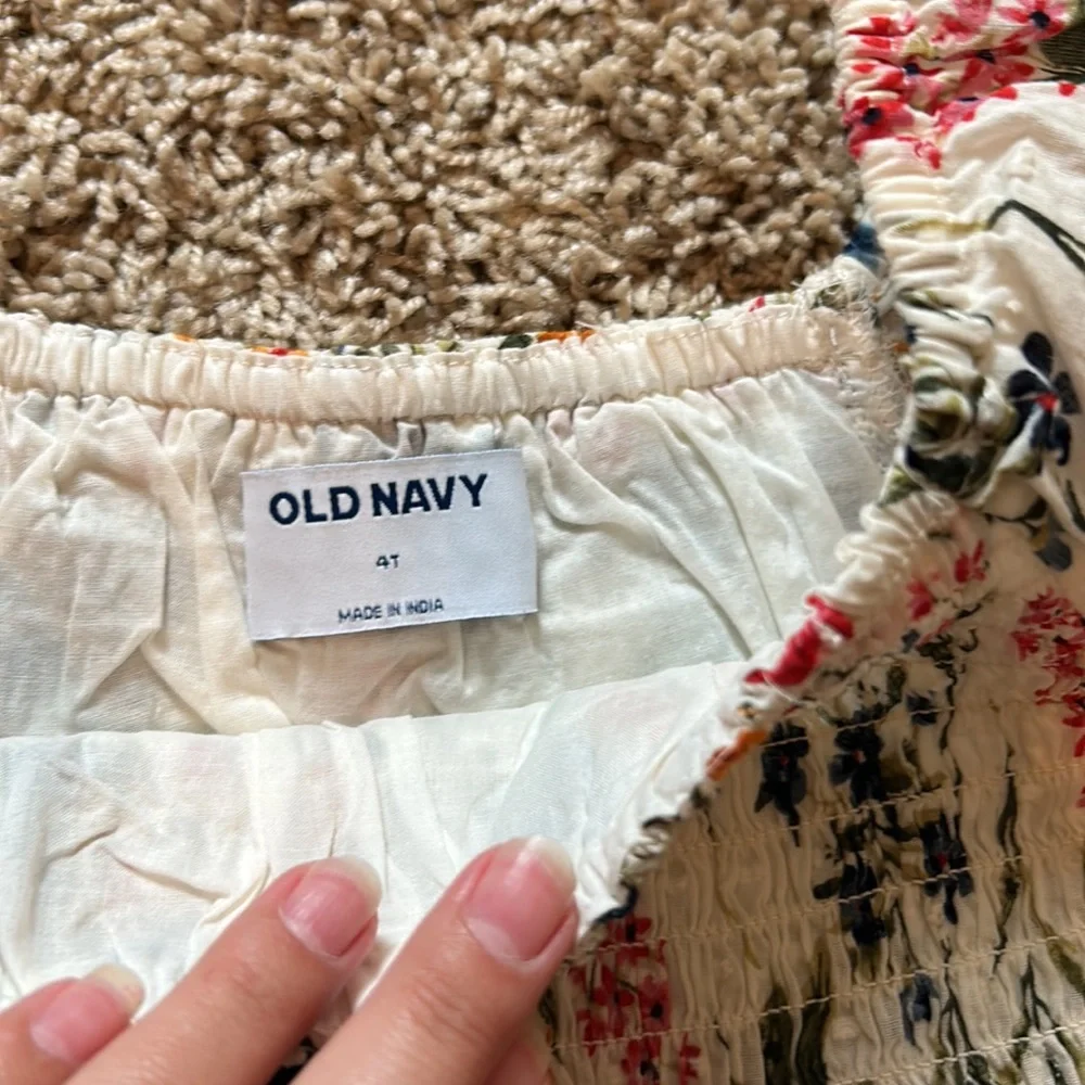 Girls summer/spring dress all in size 4/4T no stains - Picture 6 of 11